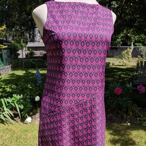 Pink patterned sheath dress